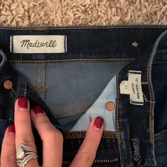10in high rise Madewell Jeans - Picture 2 of 2